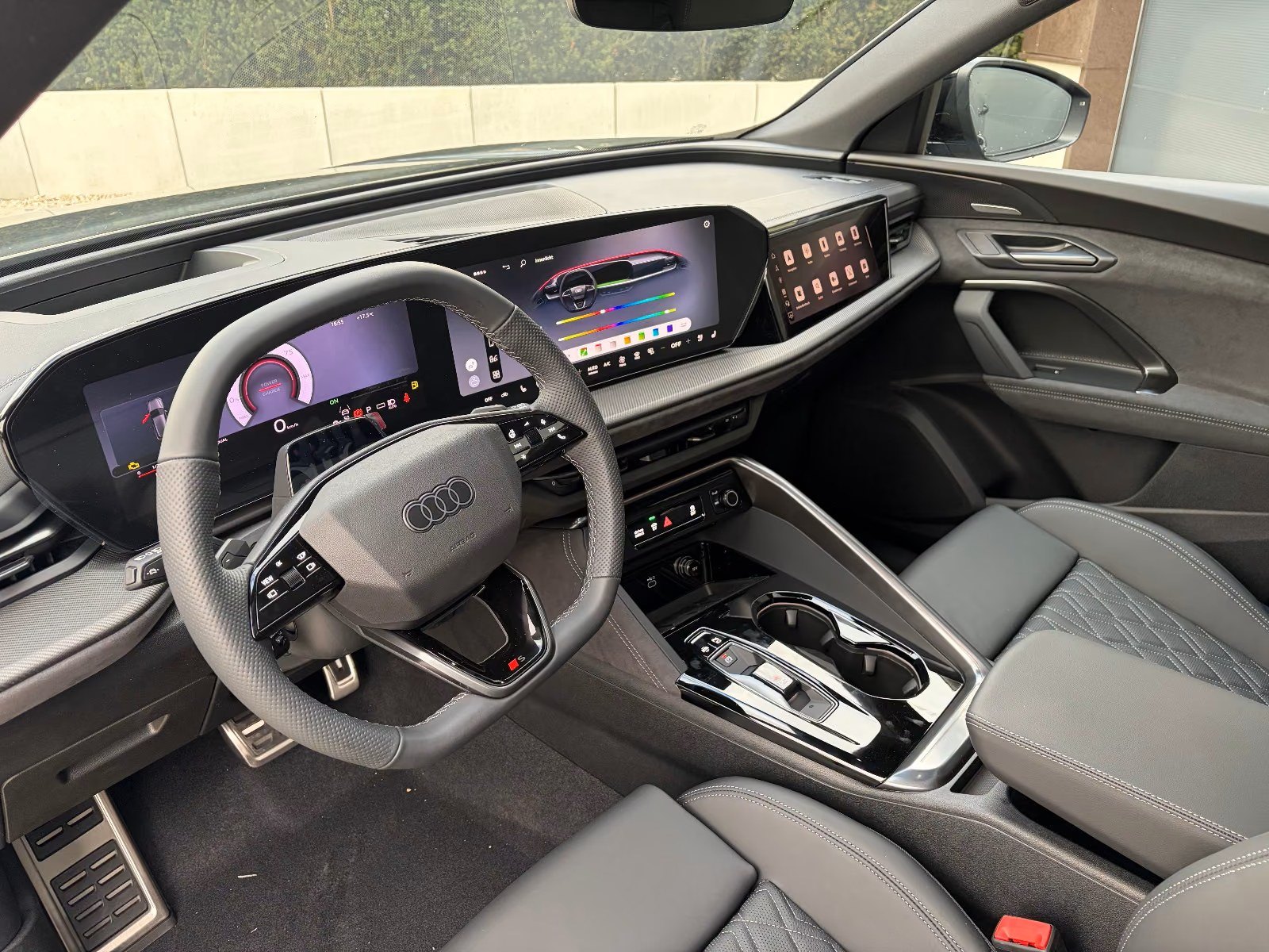Audi Q5 SUV e-hybrid 6