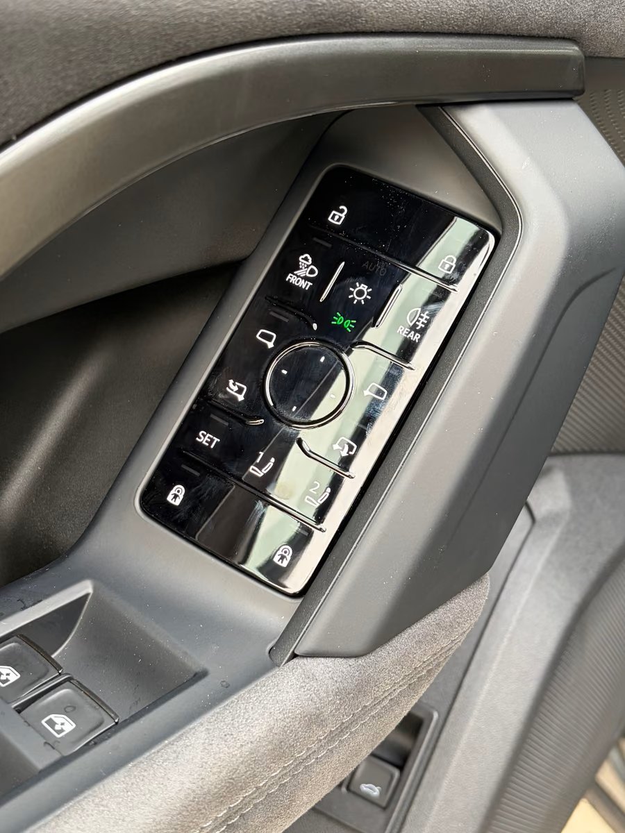 Audi Q5 SUV e-hybrid 8