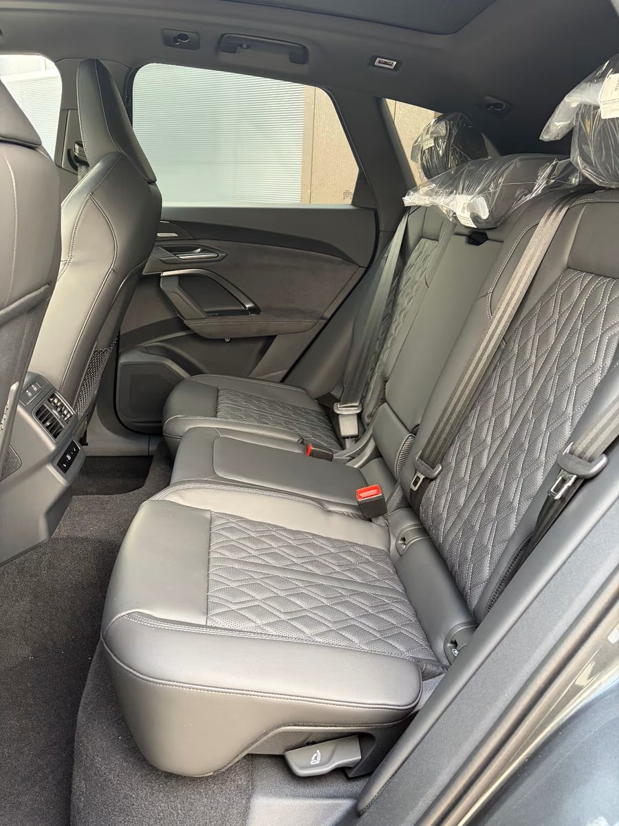 Audi Q5 SUV e-hybrid 10