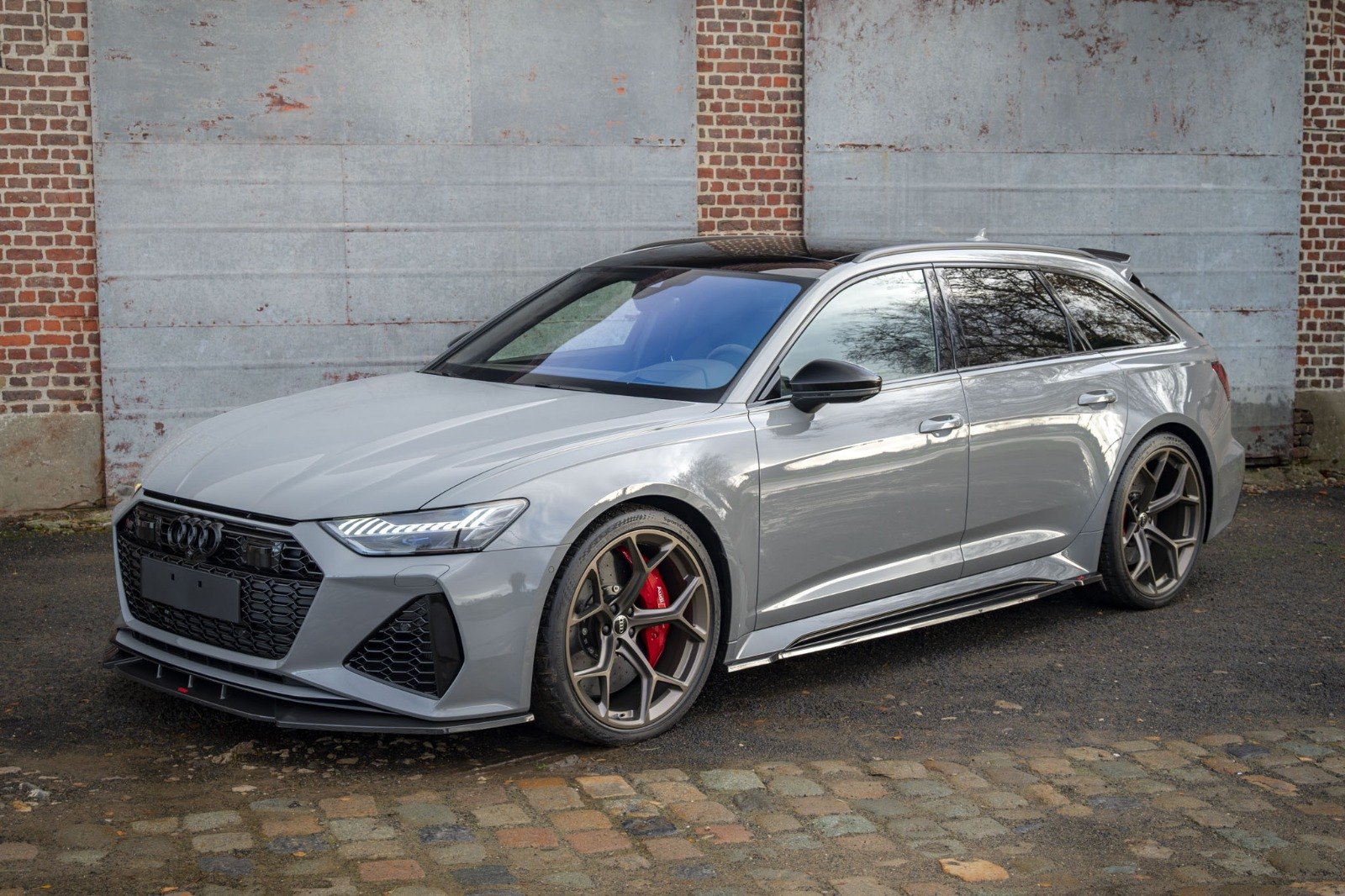 Audi RS6 Avant Performance URBAN 3