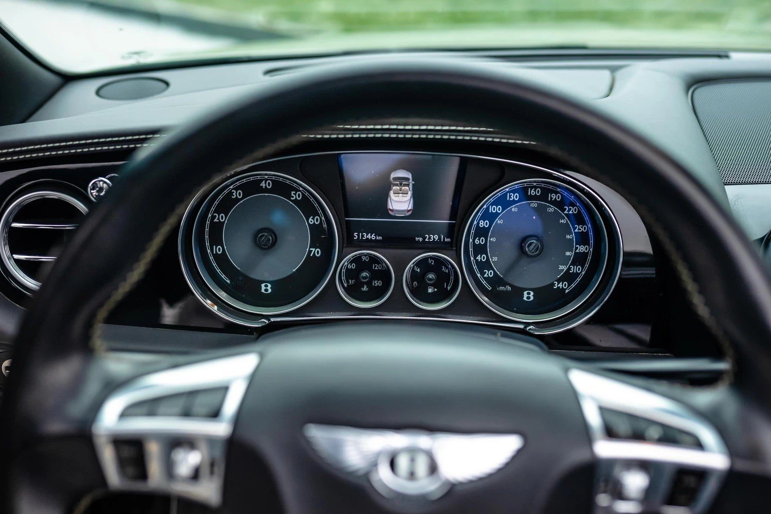 Bentley Continental GTC 11
