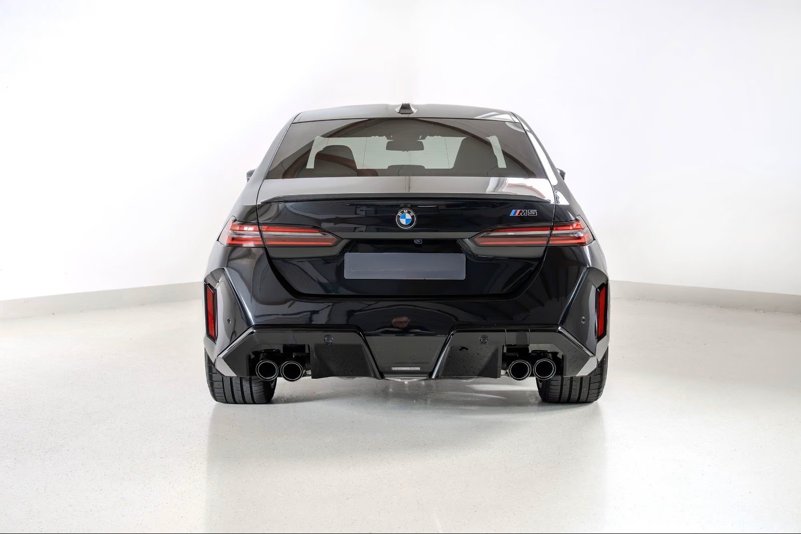 BMW M5 ULTIMATE 5