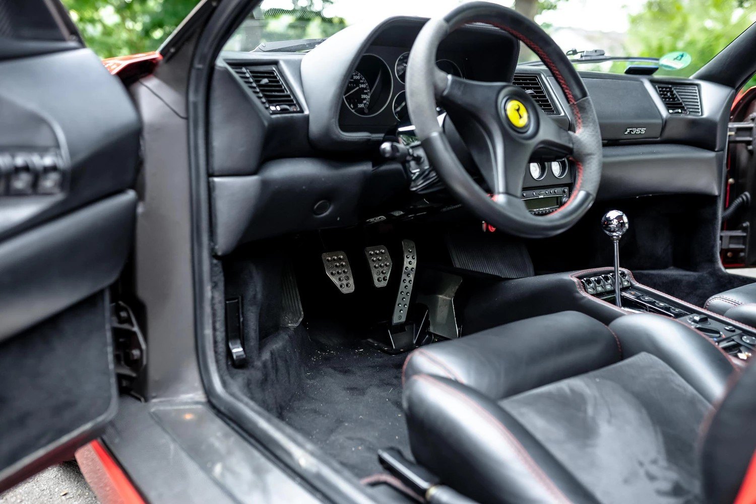 Ferrari F355 Berlinetta 9