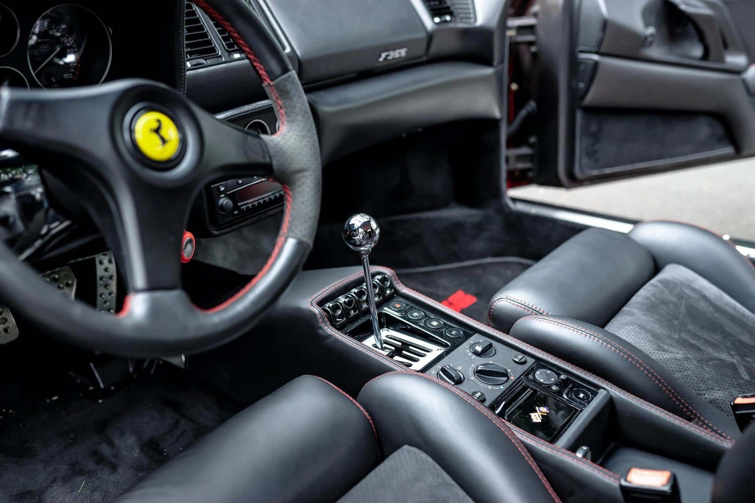 Ferrari F355 Berlinetta 12
