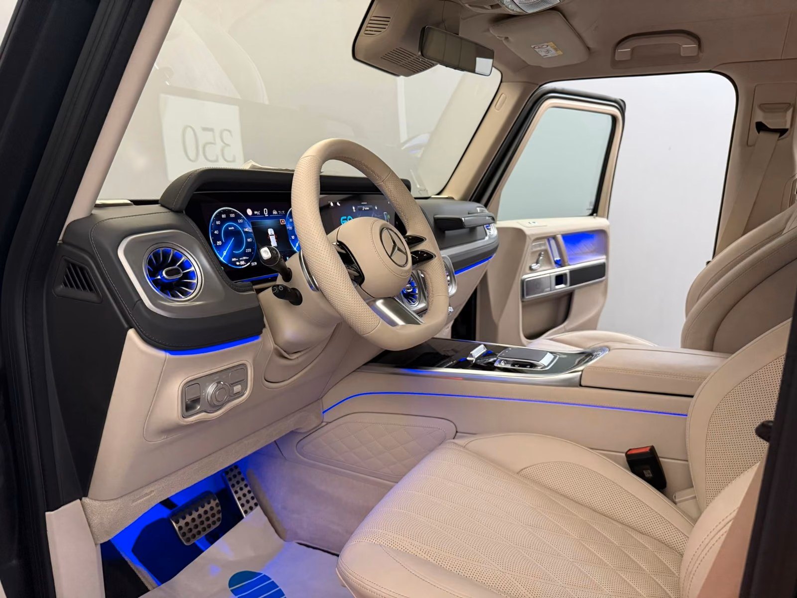 Mercedes-Benz G 580 EQ 11
