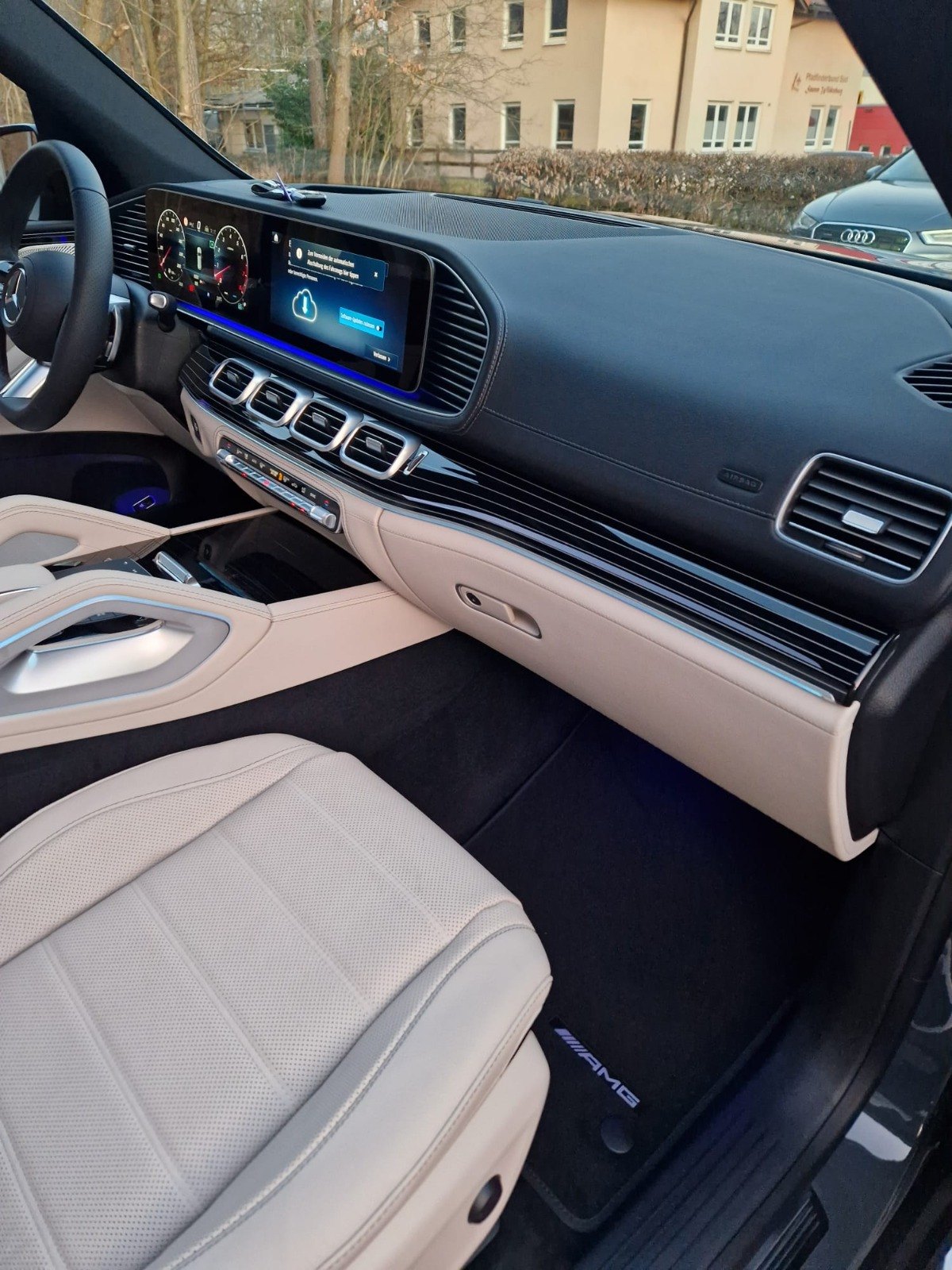Mercedes-Benz GLS 450 AMG 4M 12