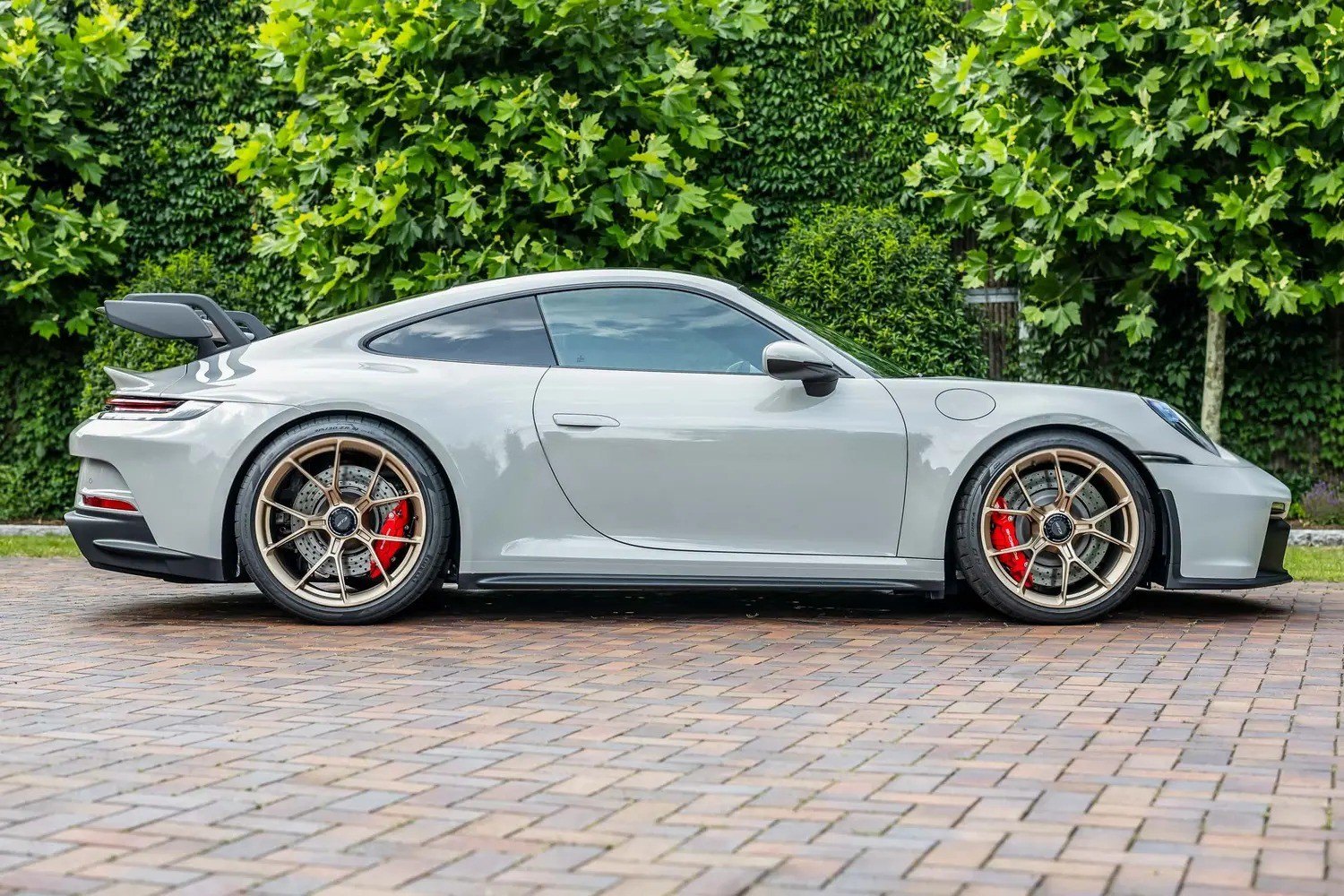 Porsche 911 992 GT3 6