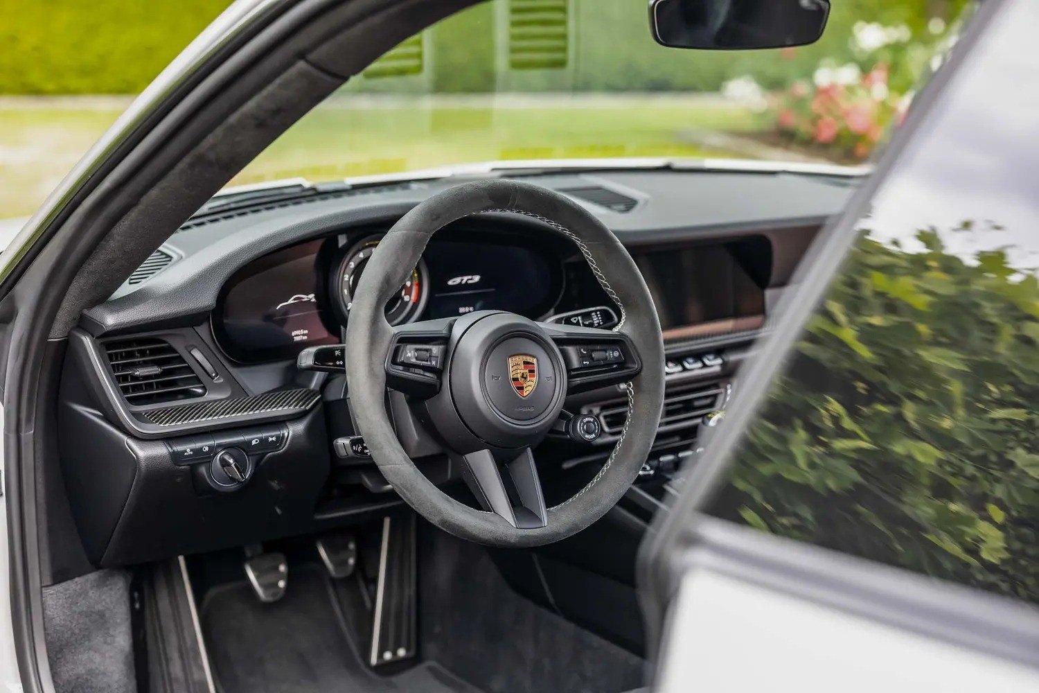 Porsche 911 992 GT3 8