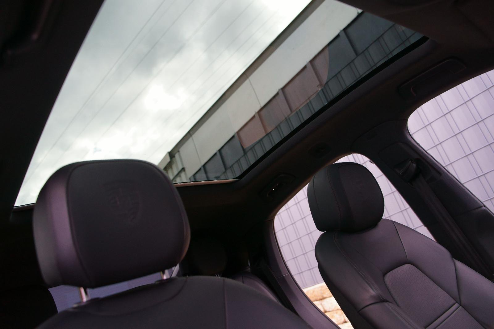 Porsche Cayenne Coupe S E-Hybrid 9