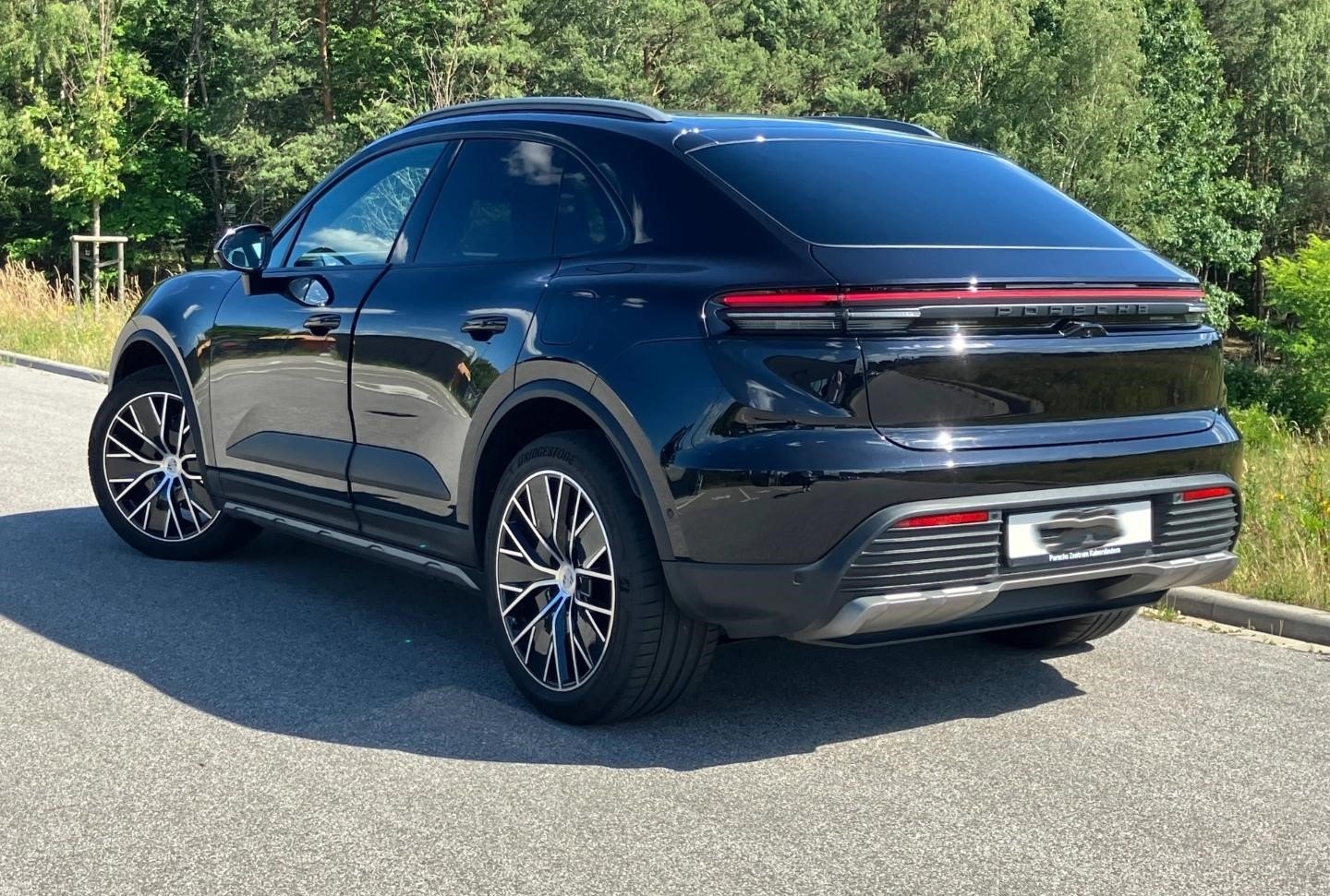 Porsche Macan 3