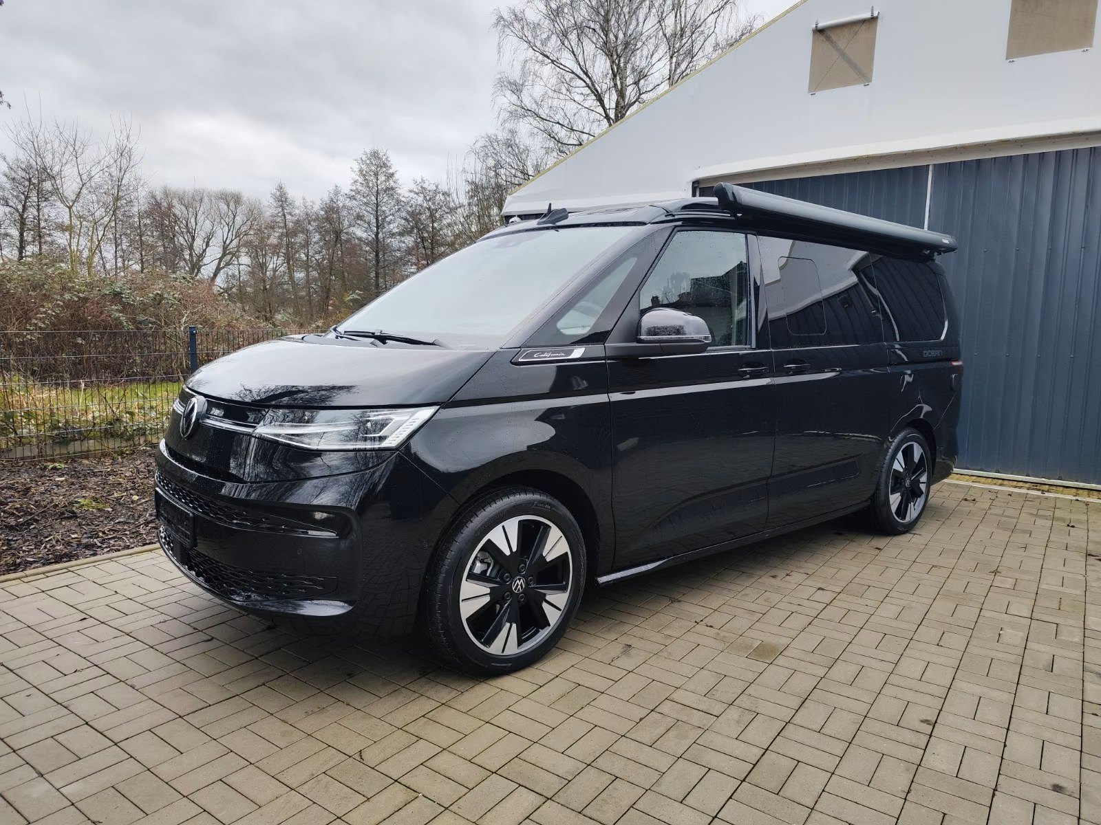 Volkswagen T7 California Ocean FULL 3